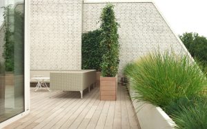 architectuur terras groen zithoek baksteen